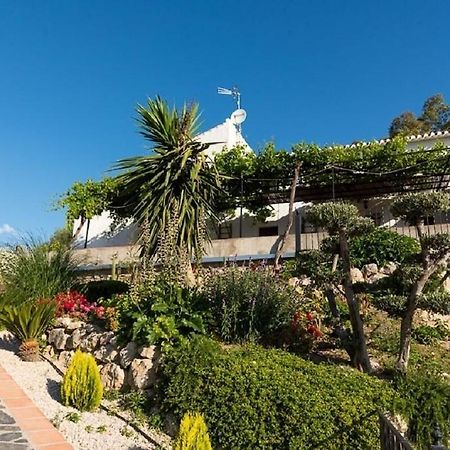 Вилла Cortijo Cabrilla Периана Экстерьер фото